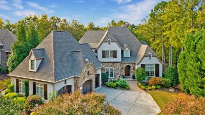 16856 Ashton Oaks Drive, Charlotte, NC 28278-8431 home for sale